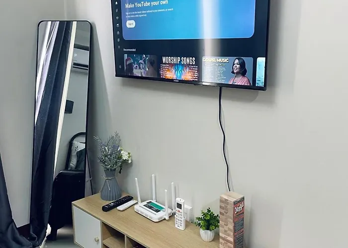 J&j Mactan Ps4, Netflix, Pool & Paid Parking *